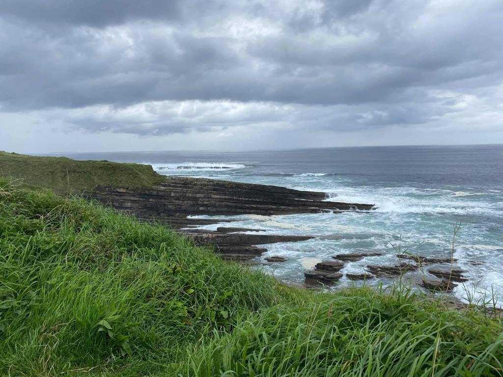 image of irish coast line and sea 