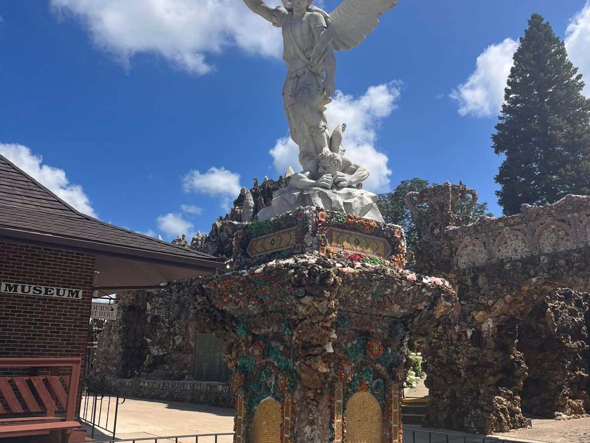 The Grotto of the Redemption: A Beautiful Visit in West Bend,&nbsp;Iowa