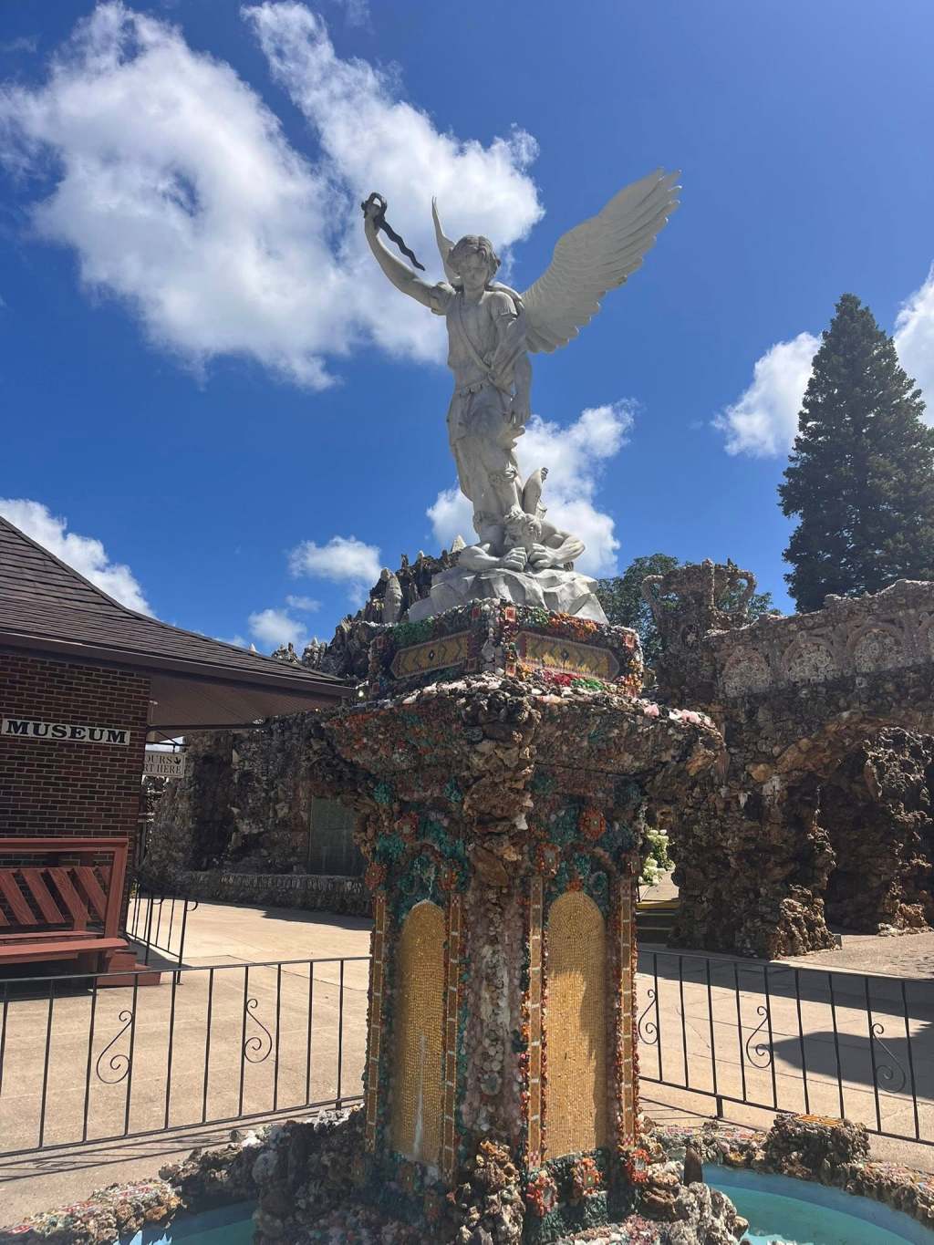 The Grotto of the Redemption: A Beautiful Visit in West Bend, Iowa